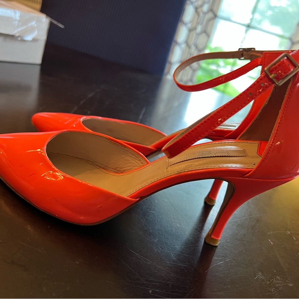 Stunning Boden hot peach heels